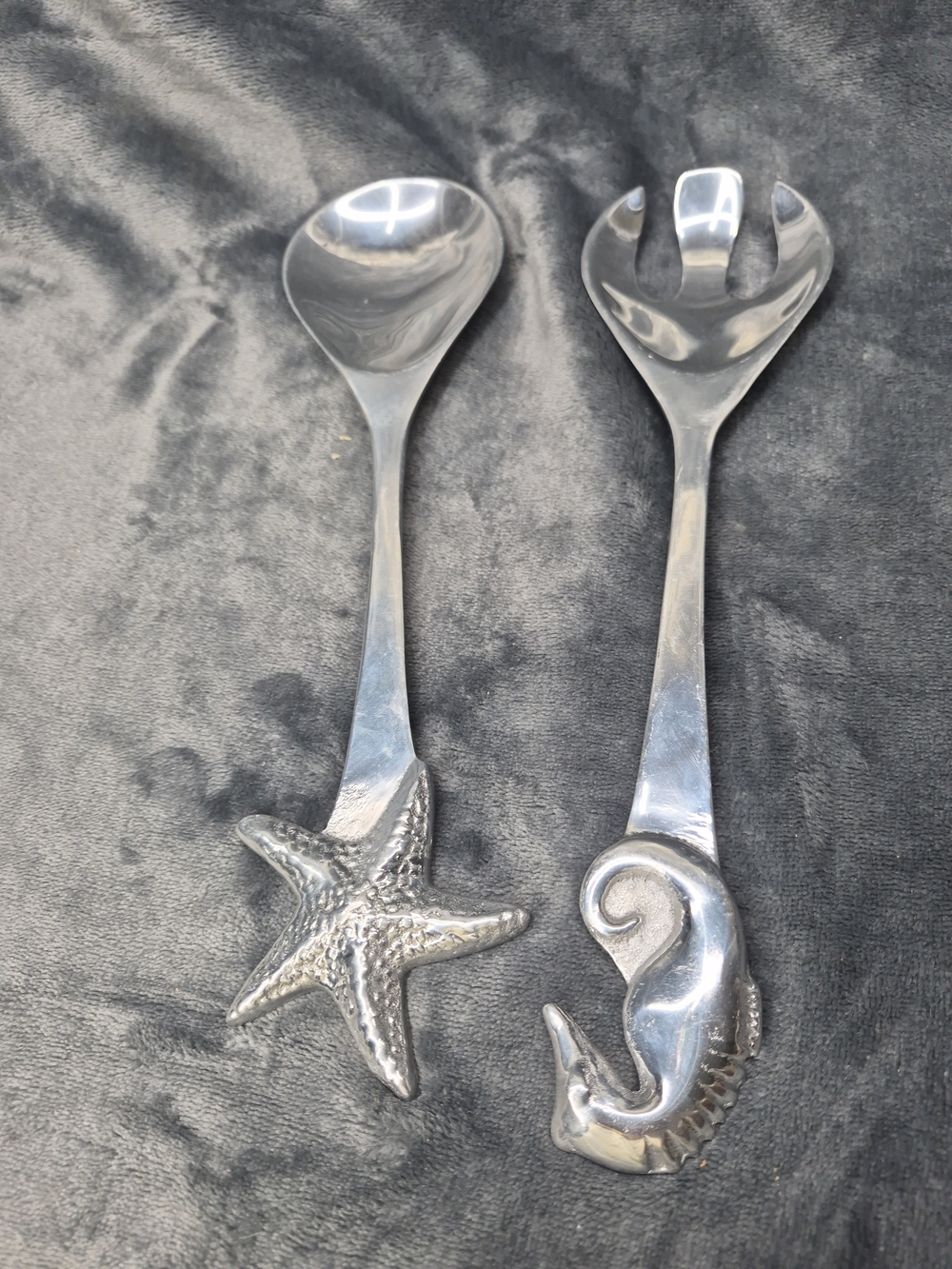 Vintage Mariposa Coral Seashell Aluminum Serving Set Starfish & Seahorse 2 Pcs